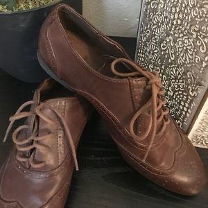 H&M Divided caramel oxfords